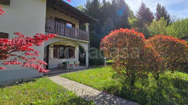 casa indipendente in vendita a Songavazzo
