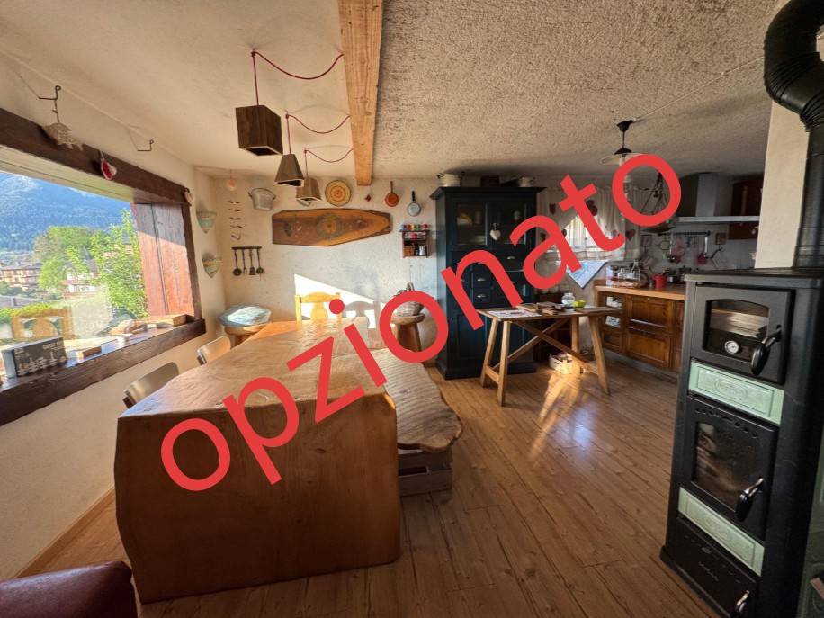casa indipendente in vendita a Songavazzo