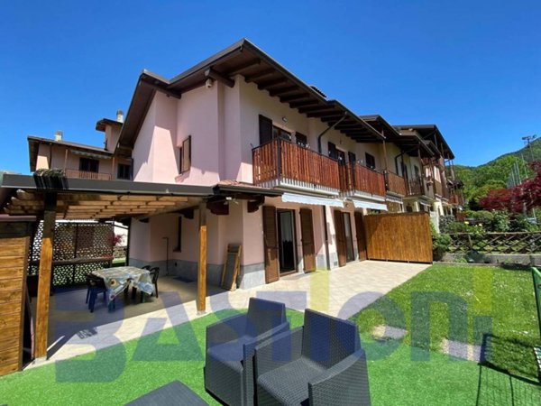 casa indipendente in vendita a Songavazzo