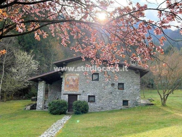 casa indipendente in vendita a Songavazzo