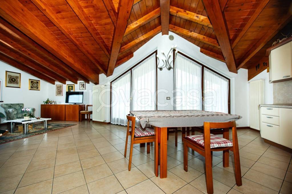 appartamento in vendita a Sorisole