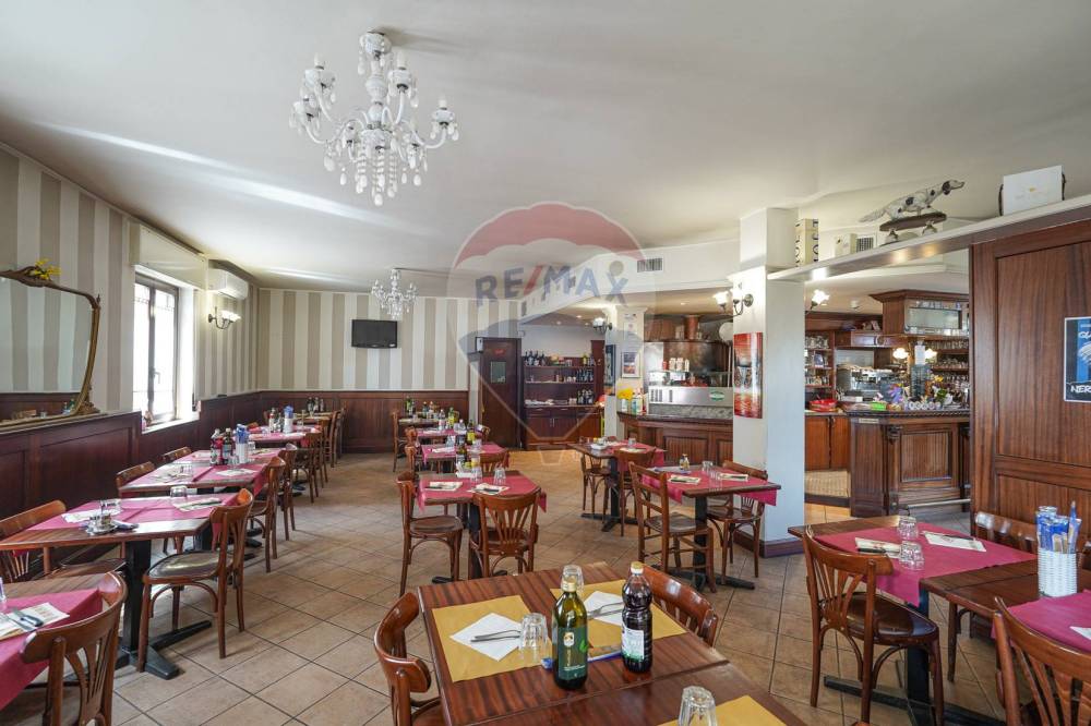 locale commerciale in vendita a Sorisole