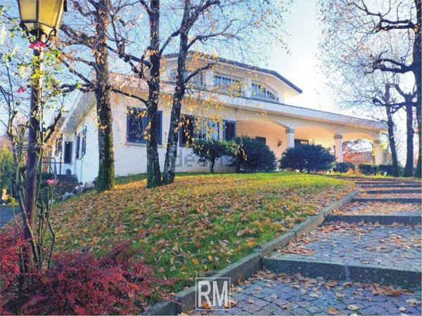 casa indipendente in vendita a Sorisole