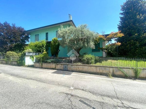 casa indipendente in vendita a Sorisole in zona Petosino
