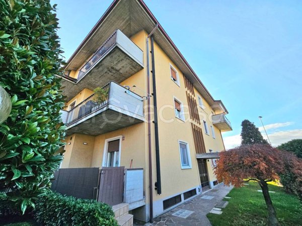 appartamento in vendita a Sorisole in zona Petosino