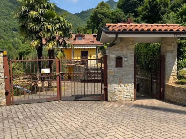 casa indipendente in vendita a Sorisole