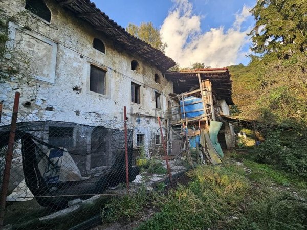 casale in vendita a Sorisole