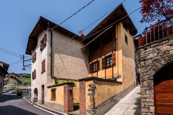 appartamento in vendita a Sorisole in zona Petosino