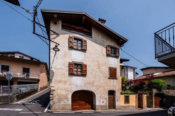 appartamento in vendita a Sorisole in zona Petosino