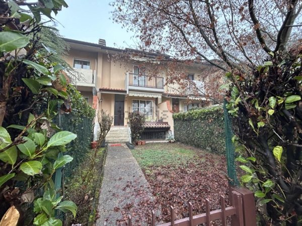 casa indipendente in vendita a Sorisole