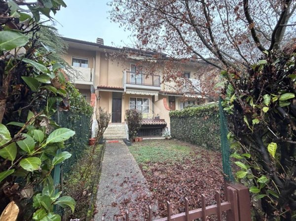 casa indipendente in vendita a Sorisole