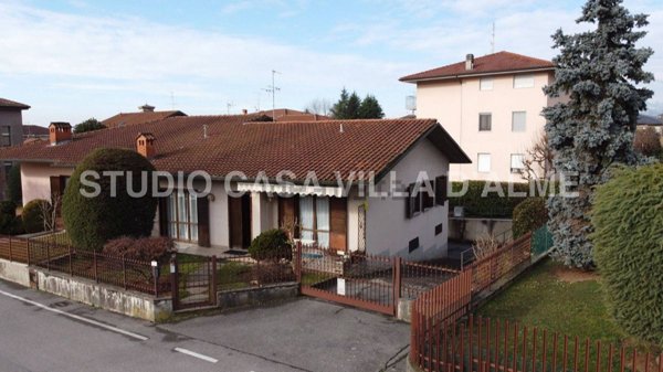 casa indipendente in vendita a Sorisole