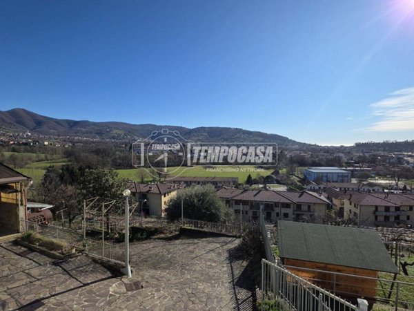 casa indipendente in vendita a Sorisole in zona Petosino
