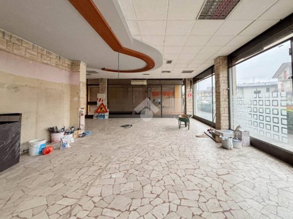 negozio in vendita a Sorisole