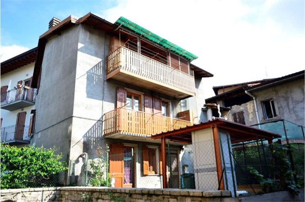casa indipendente in vendita a Sorisole