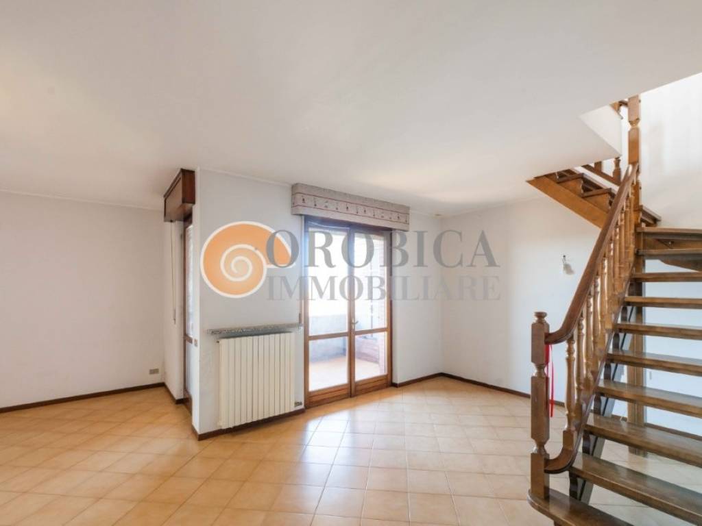 appartamento in vendita a Sorisole in zona Petosino