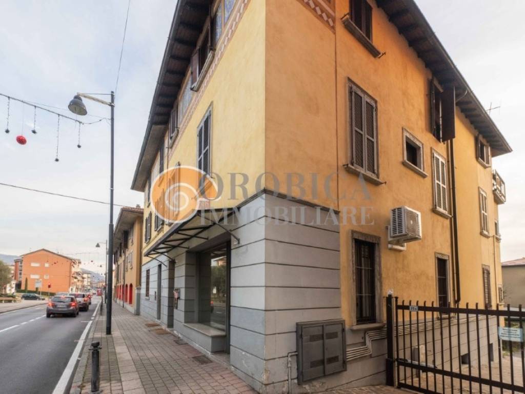 appartamento in vendita a Sorisole in zona Petosino