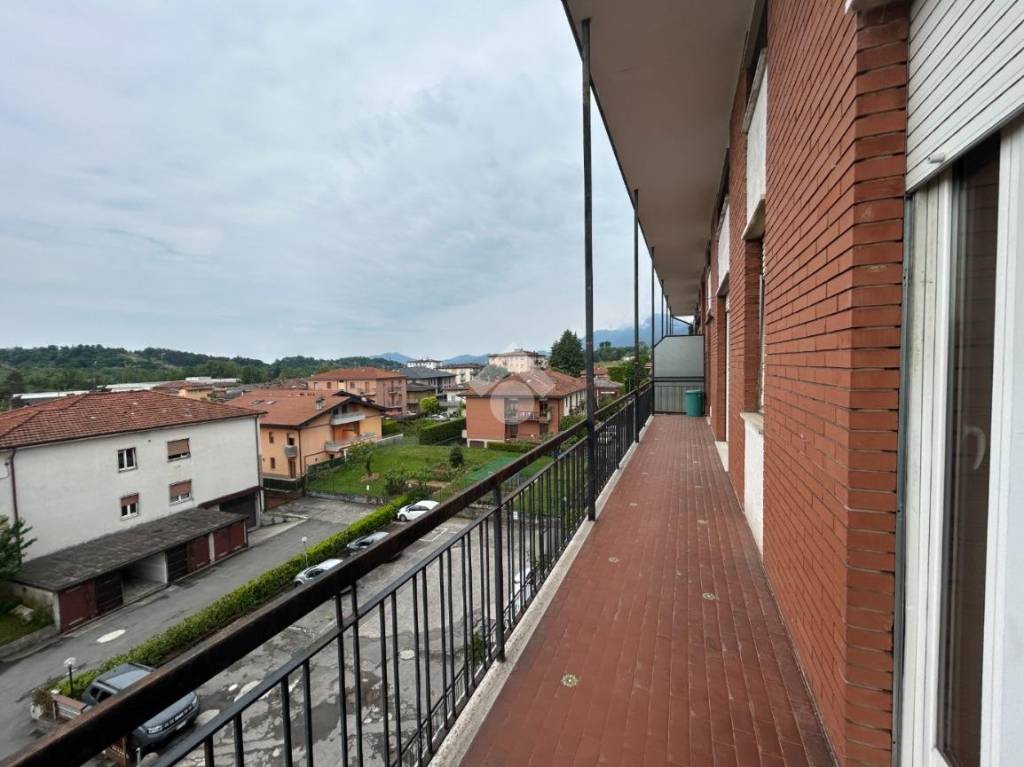 appartamento in vendita a Sorisole in zona Petosino