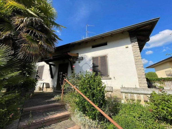 casa indipendente in vendita a Sorisole in zona Azzonica