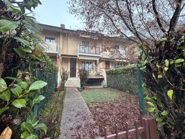 casa indipendente in vendita a Sorisole