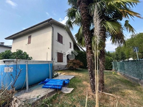 casa indipendente in vendita a Sorisole in zona Petosino
