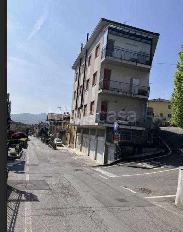 appartamento in vendita a Sorisole in zona Petosino