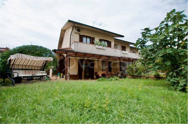 casa indipendente in vendita a Sorisole