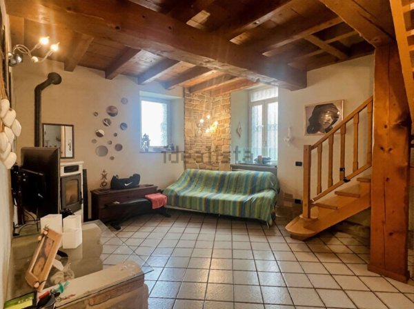 casa indipendente in vendita a Sorisole in zona Azzonica