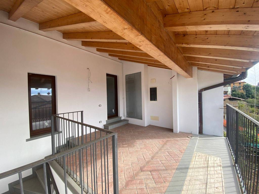 casa indipendente in vendita a Sotto il Monte Giovanni XXIII in zona Pratolongo