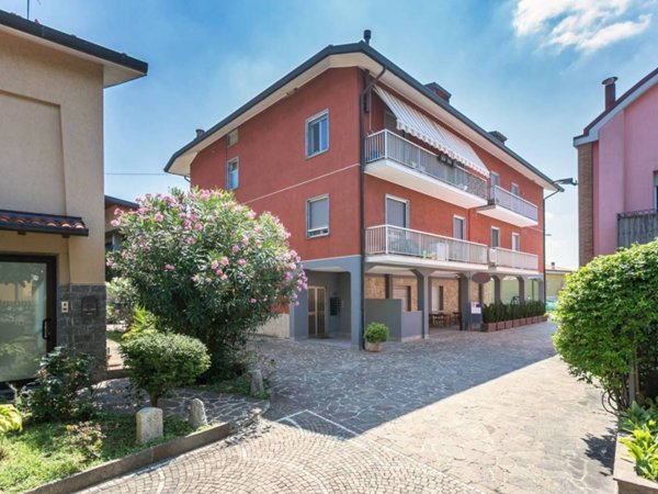 appartamento in vendita a Sotto il Monte Giovanni XXIII