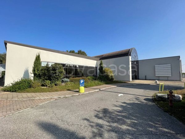 negozio in vendita a Sotto il Monte Giovanni XXIII