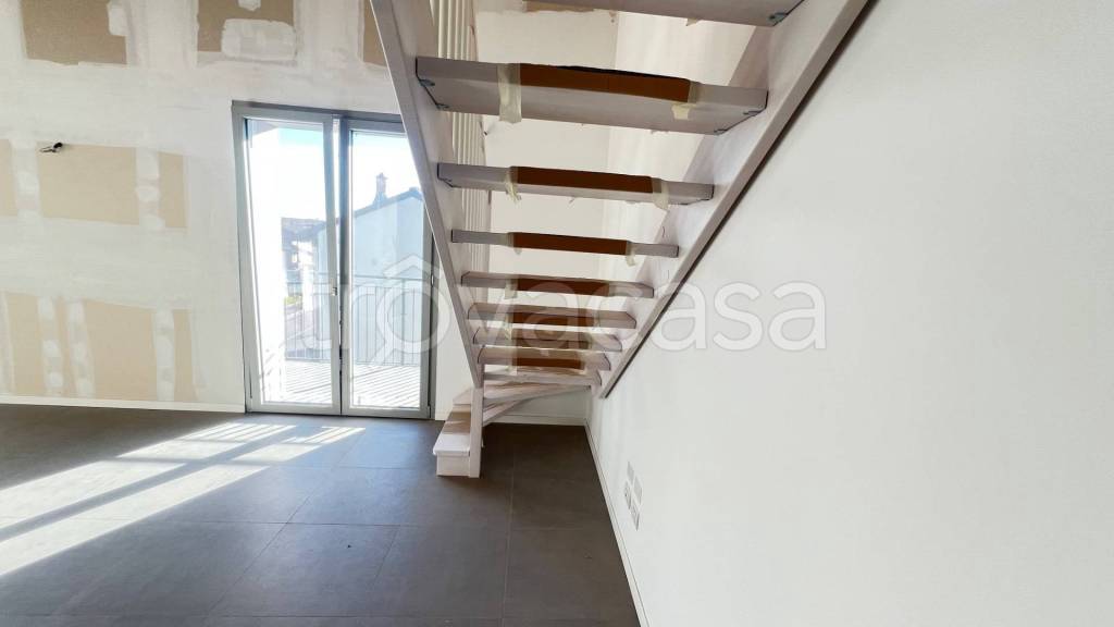 casa indipendente in vendita a Sotto il Monte Giovanni XXIII in zona Pratolongo