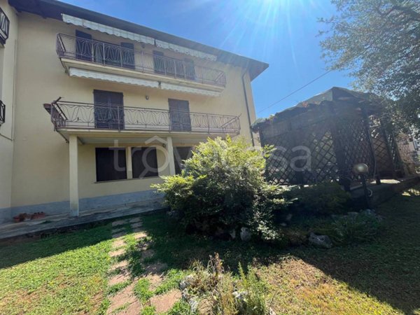 appartamento in vendita a Sotto il Monte Giovanni XXIII in zona Pratolongo