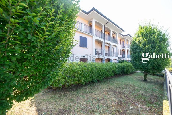 appartamento in vendita a Sotto il Monte Giovanni XXIII in zona Pratolongo