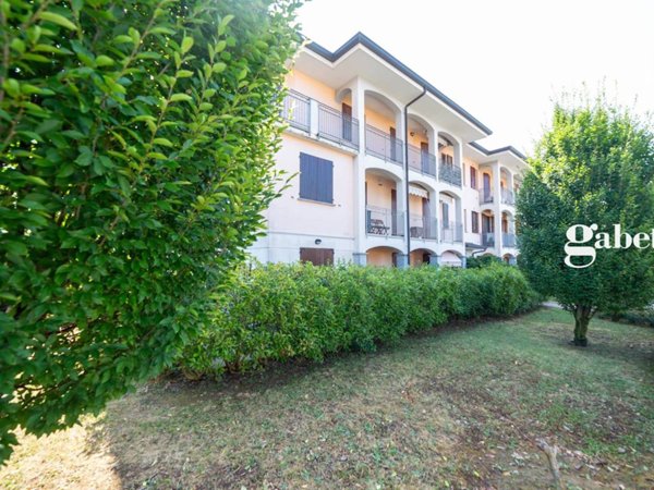 appartamento in vendita a Sotto il Monte Giovanni XXIII in zona Pratolongo