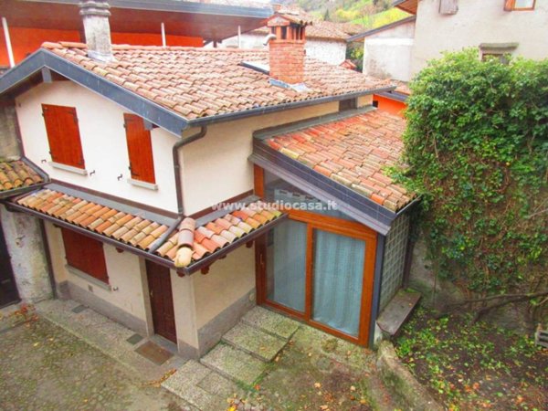 casa indipendente in vendita a Sovere