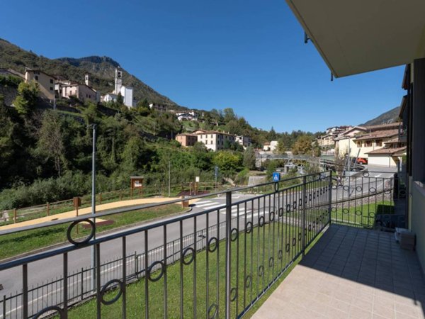 appartamento in vendita a Sovere in zona Piazza