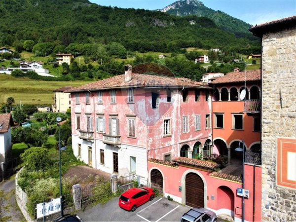 casa indipendente in vendita a Sovere