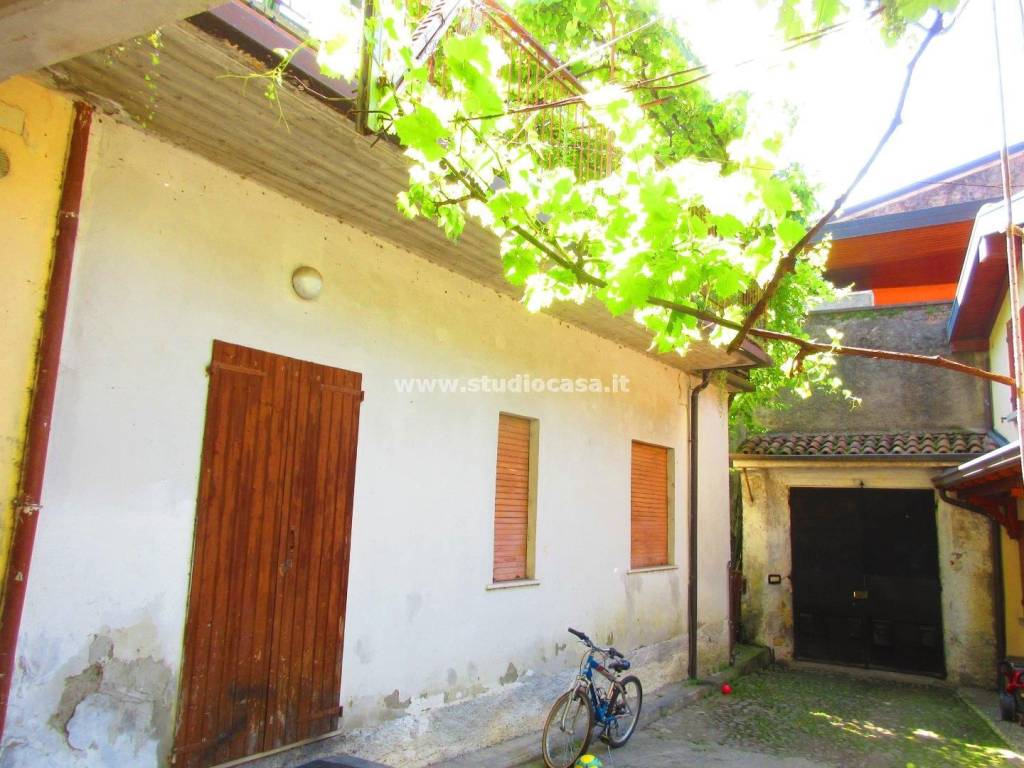 casa indipendente in vendita a Sovere