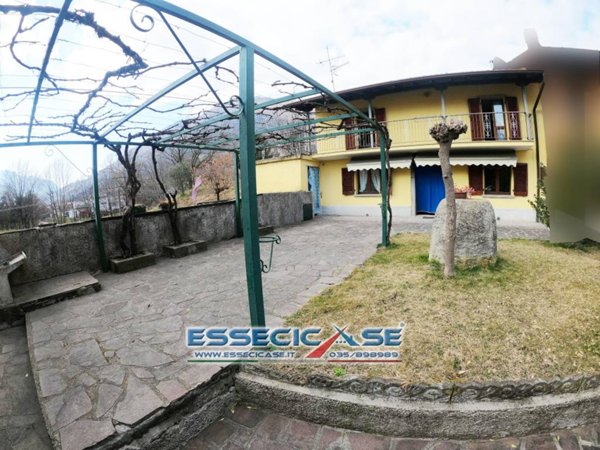 casale in vendita a Sovere