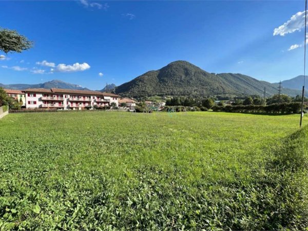terreno edificabile in vendita a Sovere