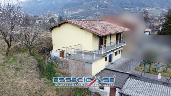 casa indipendente in vendita a Sovere