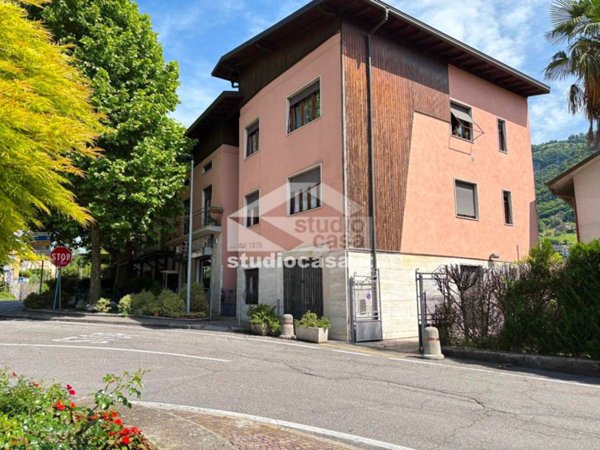 casa indipendente in vendita a Sovere