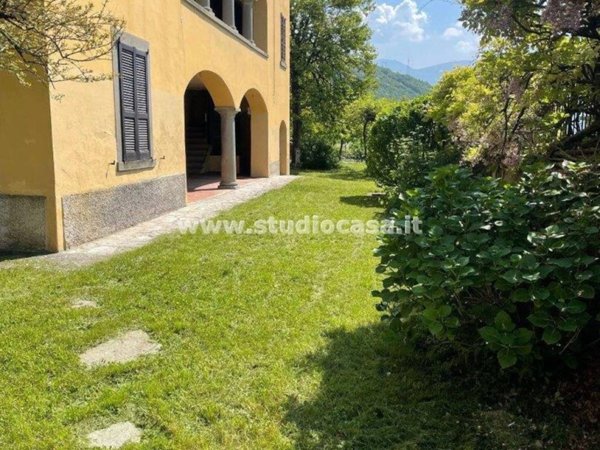 intera palazzina in vendita a Sovere in zona Piazza
