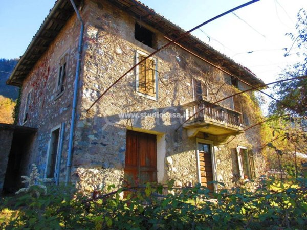 casa indipendente in vendita a Sovere in zona Piazza