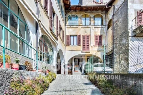 loft in vendita a Sovere in zona Piazza