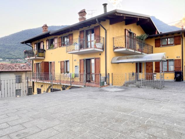 appartamento in vendita a Sovere in zona Piazza