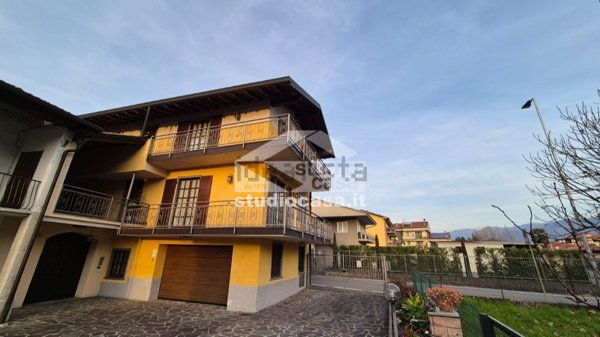 appartamento in vendita a Sovere in zona Sellere