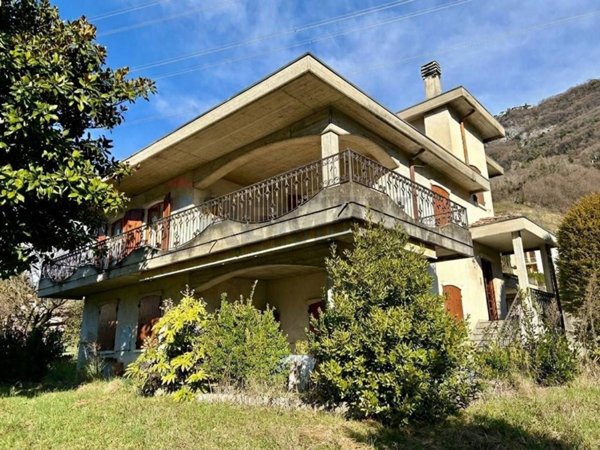 casa indipendente in vendita a Sovere in zona Sellere