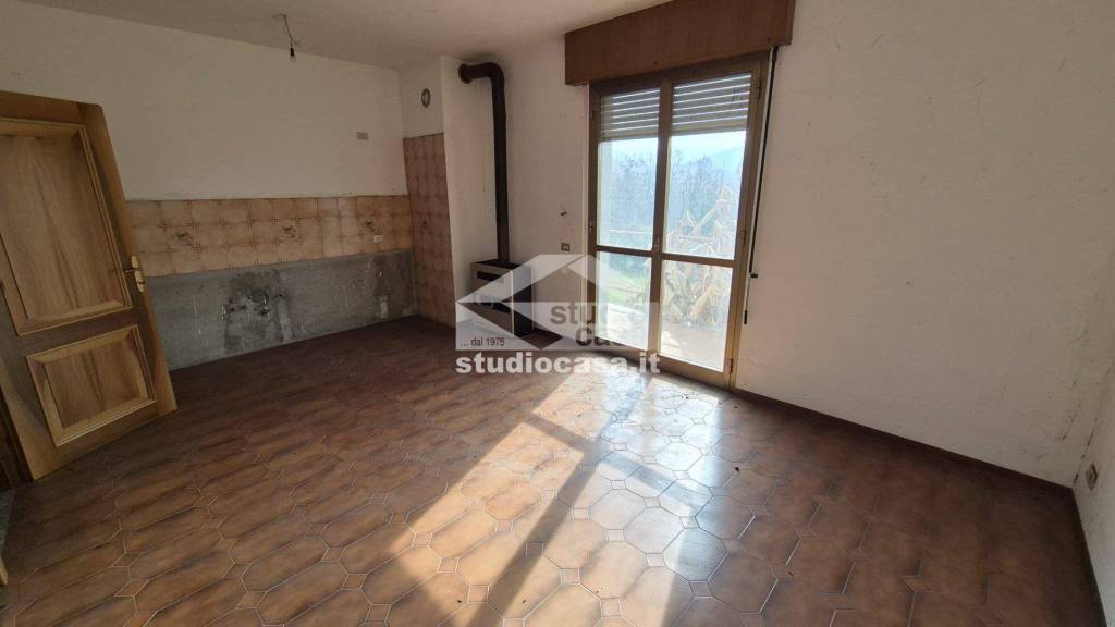 casa indipendente in vendita a Sovere
